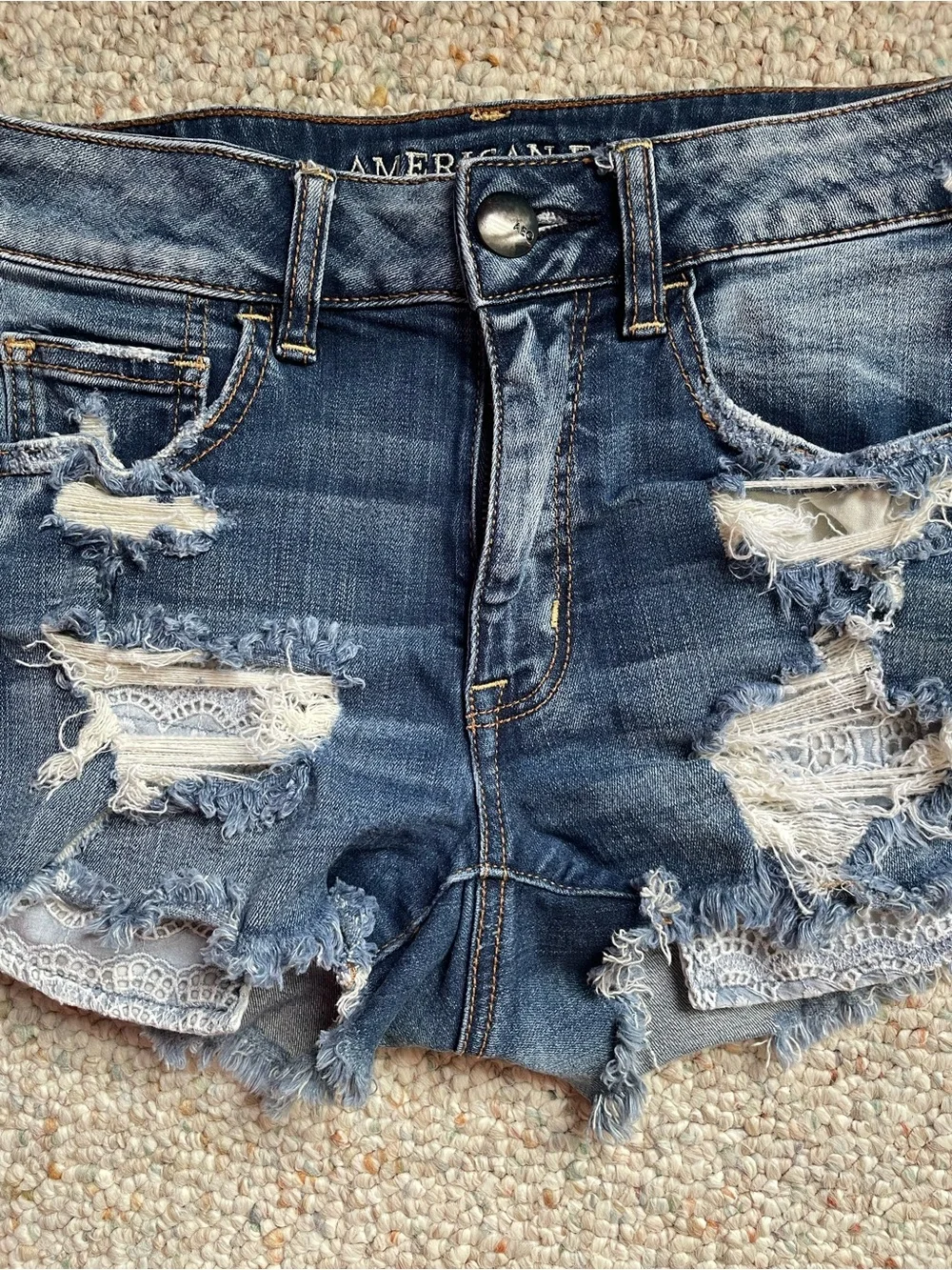 🦅AEO•Hi•Rise•Shortie - LacePocket JeanShorts 💗